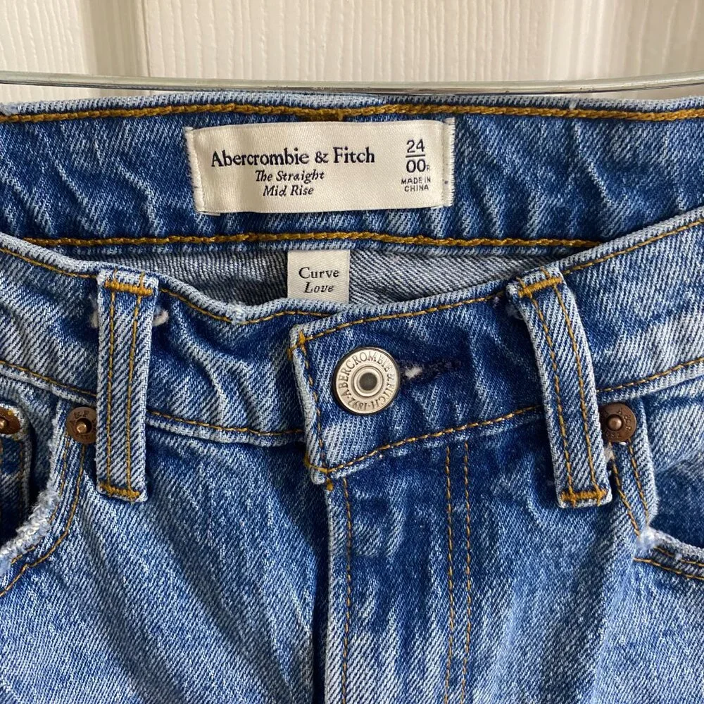 Abercrombie & Fitch Curve Love Mid-rise Straight-Leg Jeans - Size 24 - Picture 6 of 8